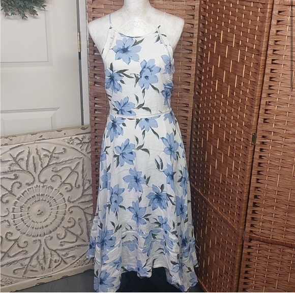 Lulu's Blue and White Floral Dress - Picture 2 of 4